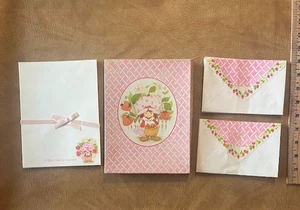 Strawberry Shortcake Box of Stationary 1979 Vintage American Greetings NOS - Bild 1 von 10