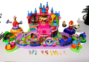 Disney Magic Kingdom Castillo Tren Set Polly Pocket Completo LEER - Imagen 1 de 18