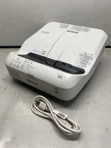 Proyector Epson LCD PowerLite 685W Ultra Corto Alcance HDMI 192 Usado Lámpara Horas - Imagen 1 de 7
