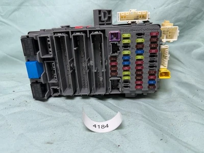 07-09 Honda CR-V CRV LX Interior Cabin Fuse Box Relay Junction 38200-SWA-A01 - Image 1 of 4