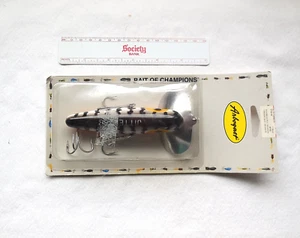 Vintage Fred Arbogast Musky Jitterbug Fishing Lure on Card Coachdog new rare - Picture 1 of 5