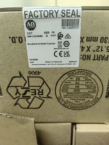 2080-LC20-20QBB micro820 controller - Picture 1 of 2