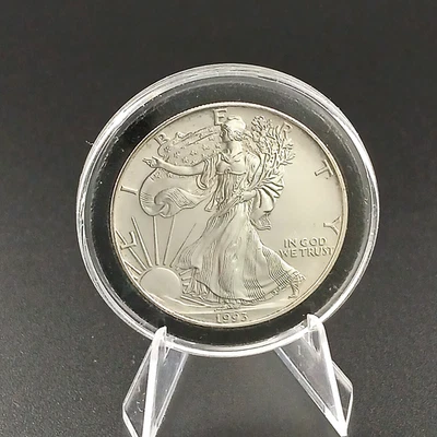 1993 American Silver Eagle Type -1 1 oz .999 Fine Silver in Capsule - Image 1 of 2