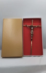 10" BRASS WALL HANG CROSS CRUCIFIX ORIGINAL BOX VTG CHRISTIANITY JESUS CHURCH - Picture 1 of 16