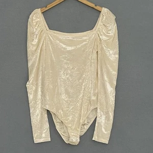 Chelsea & Violet Women Bodysuit M Ivory Cream Crushed Velvet Fitted Puff Classic - Picture 1 of 11