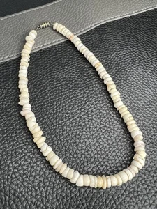 AUTHENTIC Vintage Handmade Hawaiian Puka Shell Necklace 14” - Picture 1 of 8