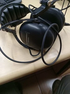 Motorola Headset RMN4032A No Ptt In Line 125 - Picture 1 of 2