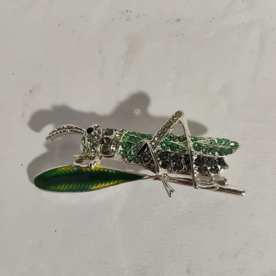 Napier Grasshopper Pin Brooch Enamel Leaf Silver-Tone Metal Green Rhinestones Foto 1 de 4