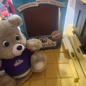 TV Teddy VCR Interactivo Inalámbrico Oso de Peluche con Caja De Colección Sh - Imagen 1 de 6