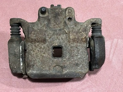 Infiniti G35X 2005-2005 AWD OEM conjunto de pinzas de freno delanteras derecha del lado del pasajero Foto 1 de 4