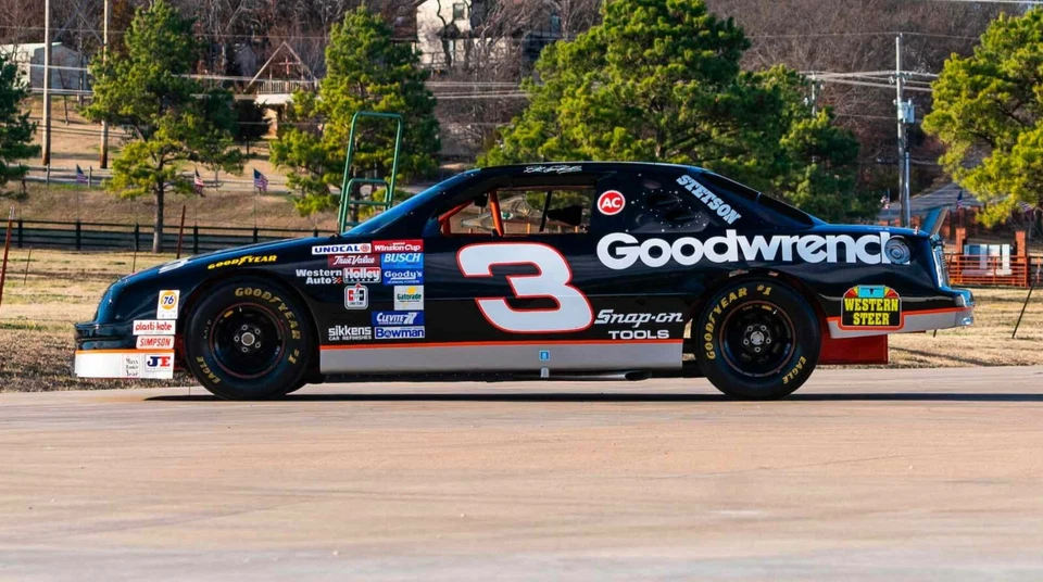 DALE EARNHARDT 1/64 RACING COLLECTIBLE CLUBS OF AMERICA ASSORTED CARS  (RCCA) - Image 1 of 1