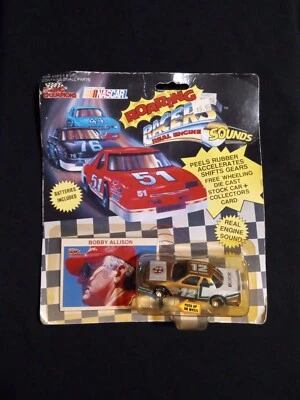Bobby Allison #12 Roaring Racers NASCAR 1:64 Die Cast 1995 Racing Champions Foto 1 de 2