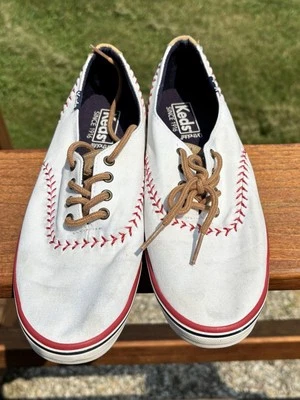 Women's Keds Tennis Shoes Baseball Stitch Sports Canvas Size 7 - Image 1 of 4