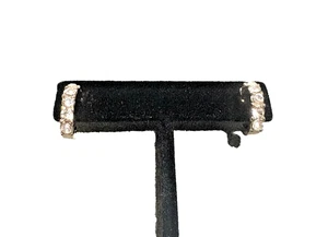 CZ weiße farblose Strass Huggie & Silikon Rückseite Ohrringe Neu ohne Etikett - Bild 1 von 6
