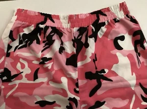 Women’s Large Pink Camouflage Lounge Pants. - Picture 1 of 3
