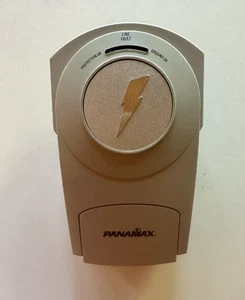 Panamax Modell: M2 120V 50/60Hz 15A 2-Ausgänge transienter Spannungsüberspannungsunterdrücker - Bild 1 von 6