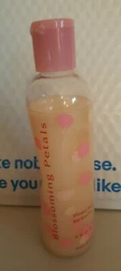 GEL DE DUCHA AVON PÉTALOS EN FLOR NUEVO 8,4 FL OZ DIFÍCIL DE ENCONTRAR *DESCONTINUADO* - Imagen 1 de 3