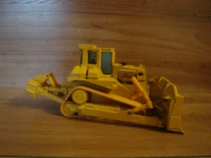 NZG Caterpillar D8L 233 Hydraulic Excavator 1:50 Diecast Bulldozer Junkyard - Bild 1 von 12