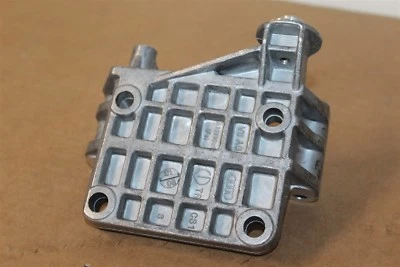 Alternator bracket 2.7 3.0 V6 TDi Phaeton A4 A6 A8 059903143K New Genuine Audi - Image 1 of 2