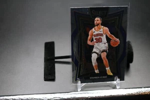2024-25 Select Stephen Curry Concourse Base #7 - Bild 1 von 2