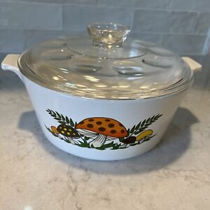 Vintage 1970 Corning Ware Merry Mushroom Baking Dish 2.5Qt. With Dimpled Lid