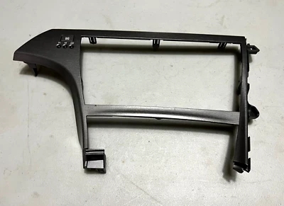 Toyota Prius 2010-2012 OEM radio bisel 55474-47080 Foto 1 de 4