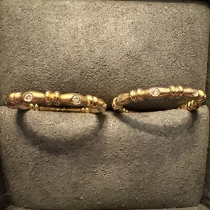 Set 2 Fede Nuziale Anniversario Oro Giallo 14K Finitura Satinata Fede Nuziale Diamante - Foto 1 di 6