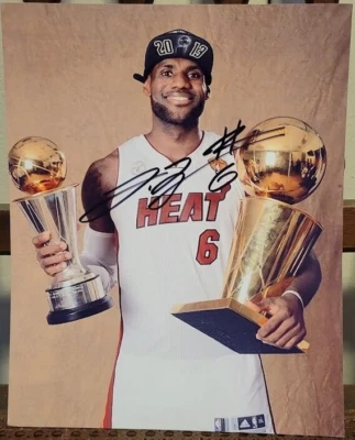 LEBRON JAMES Signed Autographed Photo - NBA Legend Miami Heat Memorabilia - Image 1 of 4