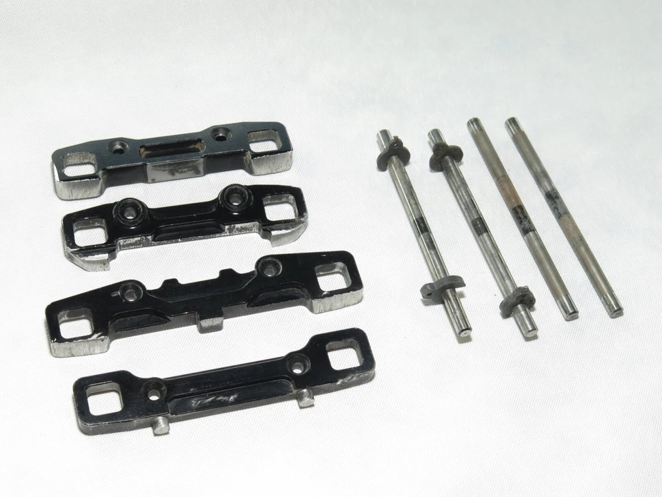 AG-7902 agama racing A215 nitro buggy hinge pins suspension mounts blocks - Image 1 of 1