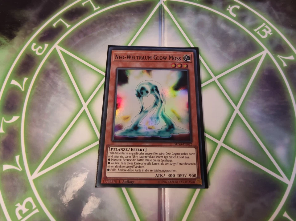 Yu-Gi-Oh! Neo-Weltraum Glow Moss SHVA-DE032 Super Rare 1. Auflage DE NM - Bild 1 von 1