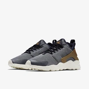 Women's Nike Air Huarache Run Ultra SE Shoes Size 6.5 (859516 400) - Bild 1 von 8
