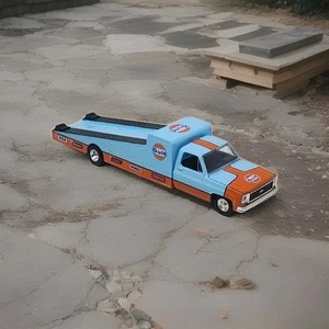 M2 MACHINES 1973 CHEVY C30 SQUAREBODY WEDGE RAMP TRUCK GULF LOOSE - Picture 1 of 10