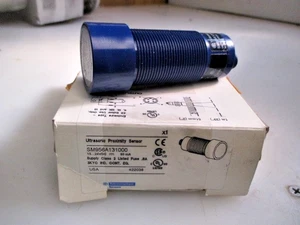 NEW TELEMECANIQUE ULTRASONIC PROXIMITY SENSOR SM956A131000 - Picture 1 of 5