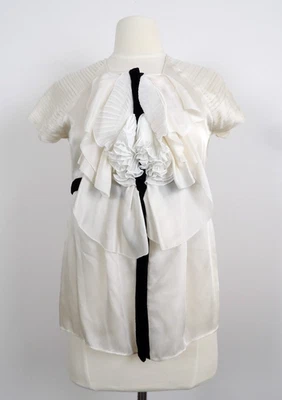 Blusa Givenchy Marfil Seda Volantes Borde Terciopelo Negro Talla 36 Pequeña Usada en Excelente Condición Foto 1 de 4