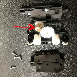 SOLO 1 INGRANAGGIO FIX GEAR TAGLIERINA HP DJN T120 T520 T730 T830(CQ890-67108) - Foto 1 di 3
