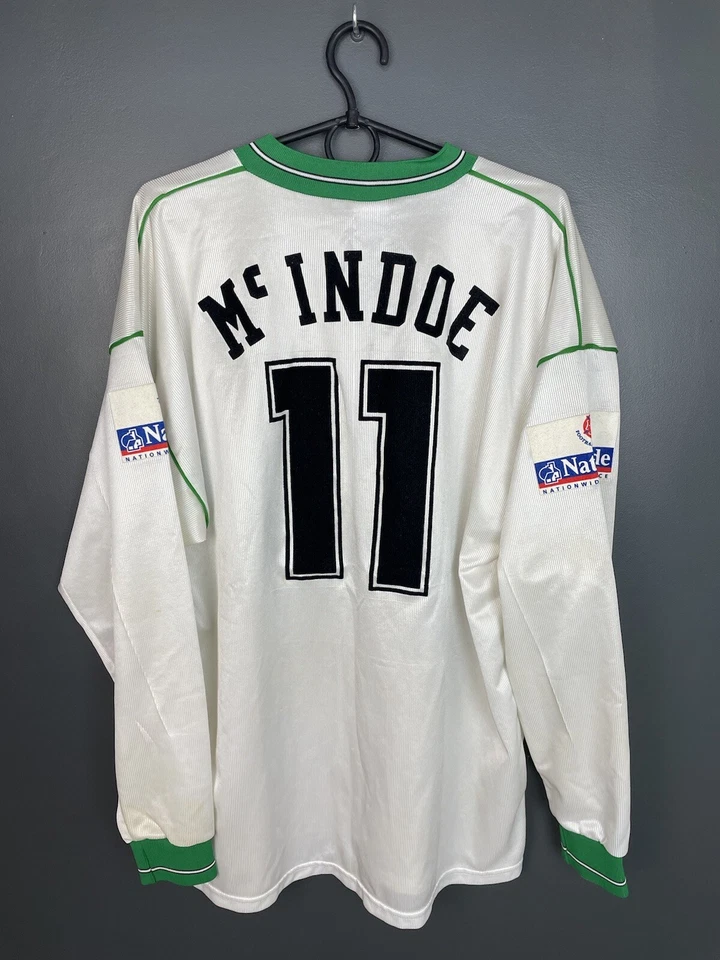 YEOVIL TOWN 2002/2003 MATCH WORN AWAY FOOTBALL LONG SLEEVE #11 MCINDOE SIGNED - Image 1 of 4