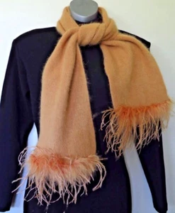 BUFANDA DE ANGORA DE CABELLO BRONCEADO CAMELLO CON BORDE MARABÚ - Imagen 1 de 1