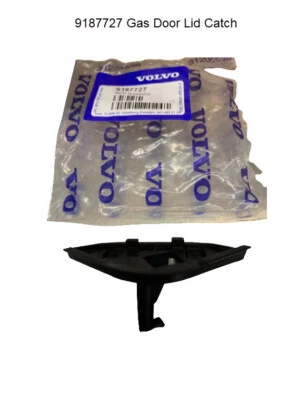 New Genuine Volvo Fuel / Gas Door Lid Catch Fits S70 V70 1998 1999 2000 9187727 - Image 1 of 2