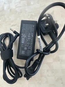 HP 65W 19.5V 3.33A Blue Tip AC Laptop Charger with power lead-used original - Photo 1/3