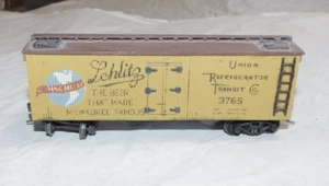 HO ProBuilt Wood Craftsman Main Line Models 36' Schlitz Billboard Beer Reefer OB - Picture 1 of 5
