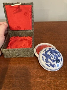 Olla de tinta china vintage, olla para picar, olla de tinta de porcelana, azul blanco, asiática, en caja - Imagen 1 de 12