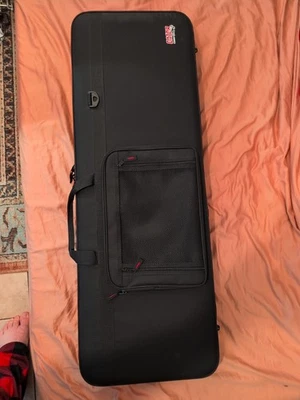 Estuche rígido para guitarra Gator Foto 1 de 2