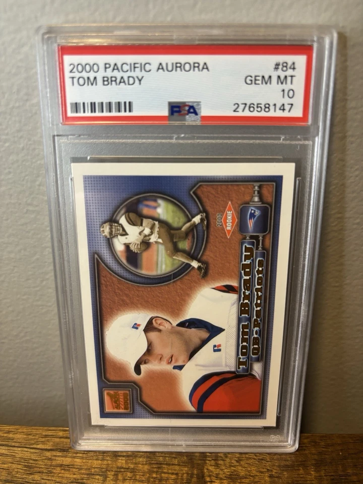 2000 Pacific Aurora — дебютант Том Брэди No84 — PSA 10 — Patriots RC - Изображение 1 из 1