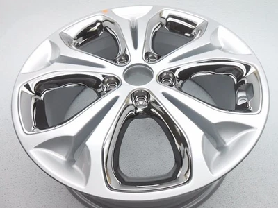 OEM 17" Wheel For Hyundai Elantra, Elantra GT (Hatchback) 52905-A5550 - Image 1 of 4
