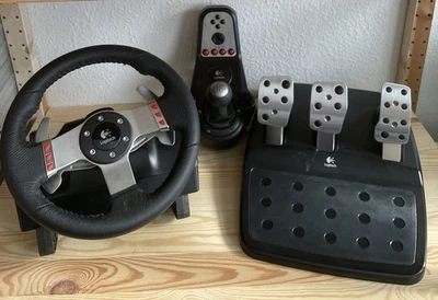 Logitech G27 Racing Wheel, Pedale und Schaltung - Bild 1 von 4