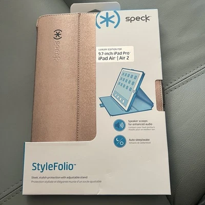 Speck StyleFolio Print Case for Apple iPad Pro 9.7 and Air 2 Pink - Image 1 of 4