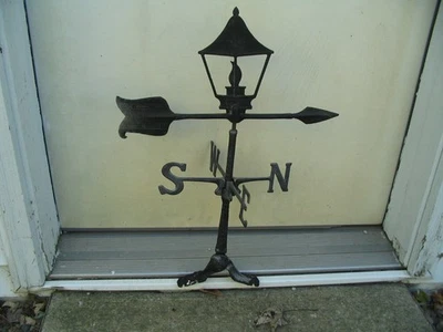 Coach House Inc. Baletta meteorologica da tetto - Immagine 1 di 3