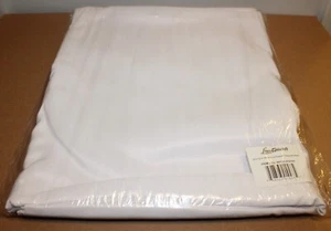 Tablecloth White Polyester Rectangular 90x132 inches Round 108 inches - Picture 1 of 8