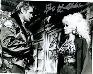 Foto firmada por BO HOPKINS & DOLLY PARTON 8x10 A SMOKY MOUNTAIN NAVIDAD - a John - Imagen 1 de 1