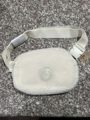 Victoria's Secret Pink Sherpa Belt Bag Funny Pack White/cream & Stretch Belt New - Image 1 of 3